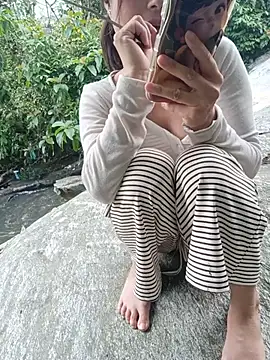 Linda-yiyi webcam