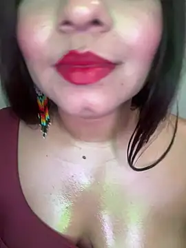 LUNA_DULCE1 live cam on StripChat