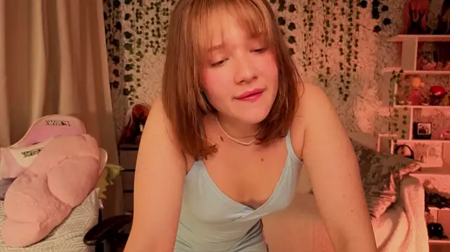 luna_cross 🌓 free naked webcam