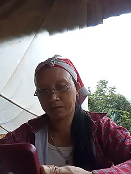 Linda-04 webcam