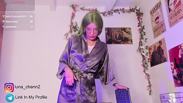 Luna-Chann 🐇 free cam