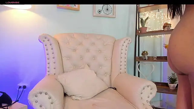 sofia_rosseee live cam on StripChat