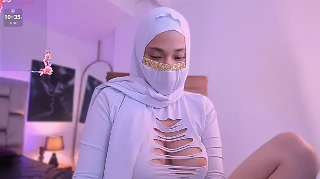 zuri_zayn