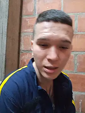 Mikedotow webcam
