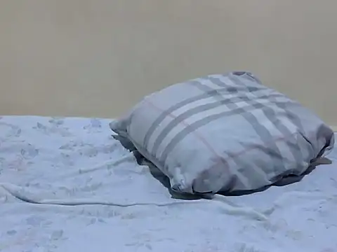 babyellah webcam