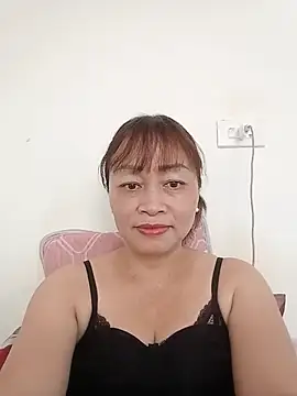 Baby-ladyboobs2026 webcam