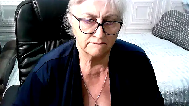 LolkaAlyss webcam