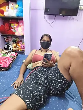 Tamil_Ishu webcam