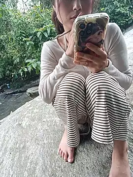 Linda-yiyi webcam