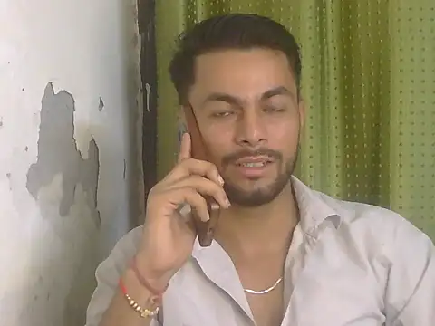 Stubborndesiboy webcam