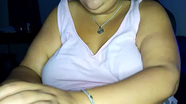 xlatinastar webcam
