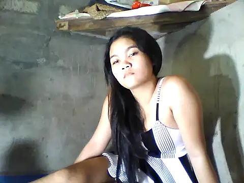 PinaySkinnyJust18 webcam