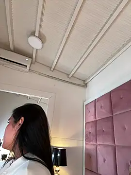 belle_noir (Ask my age) - Play🍑 with toys