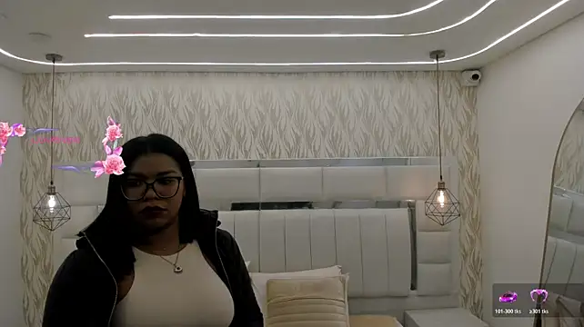 veronica_ebony webcam