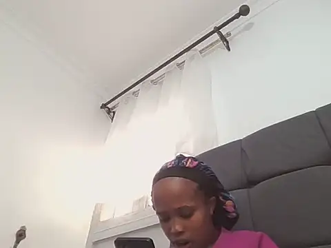 lily_tequila webcam