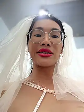 jakoiera2020 (T young) - NAKED BODY & HARD COCK! VIBRATE ME :)