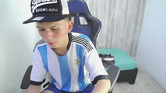 Hot_athletes_ live sex cam