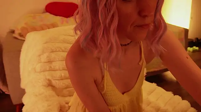 StrawberryEmma webcam