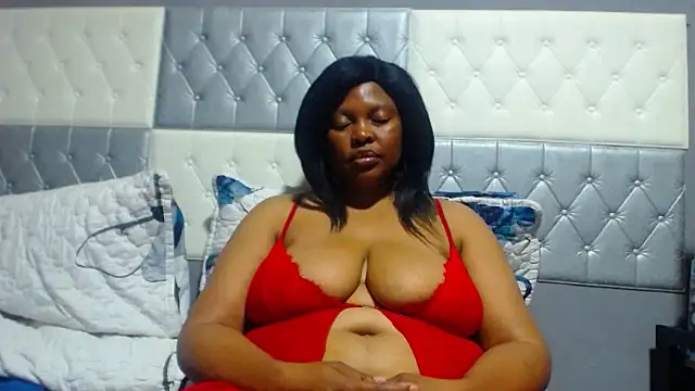 SEXYBUSTYEBONYXX webcam