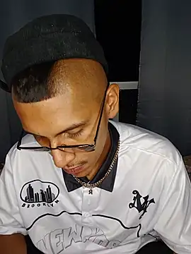 Hard_brown03 webcam