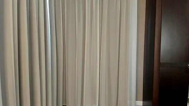 NobukoAhlm webcam