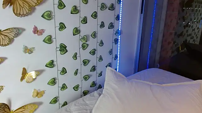 AfroditaWild_ webcam