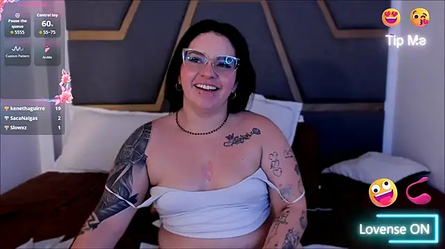 juana_valkiria webcam