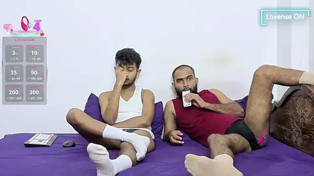 DesiDaddyandSon webcam