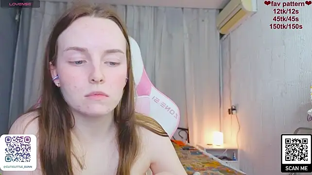 bae_cake_ webcam