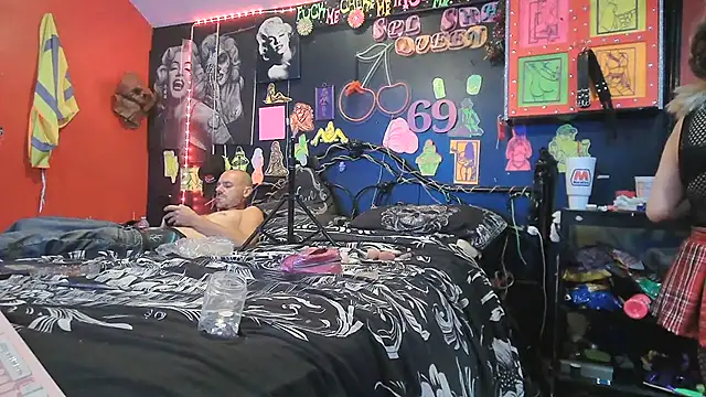 DaddyAndSplashQueen live cam on StripChat