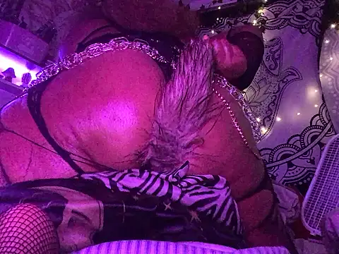 Sexy_ebony_BunNey live cam on StripChat