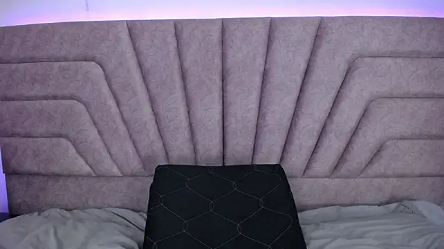 Jessica_Kraftt live cam on StripChat