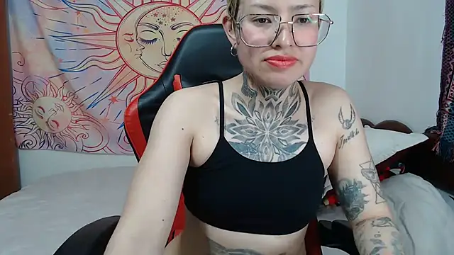 ArrangedFoot live cam on StripChat