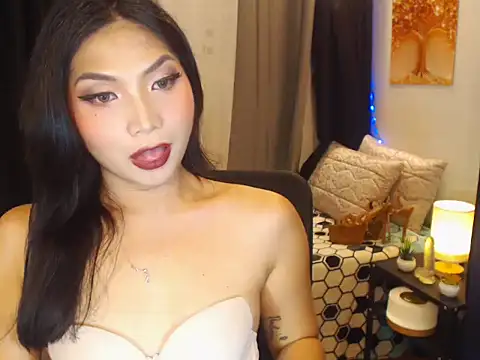 Yourbigmurphy live cam on StripChat