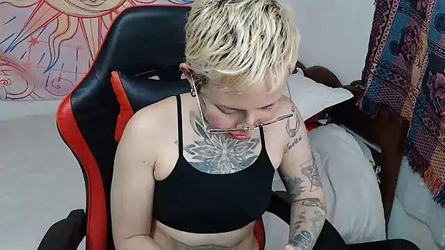 ArrangedFoot webcam