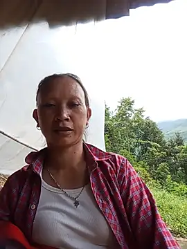 Linda-04 webcam