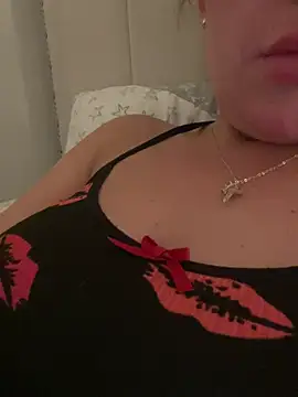 magical_mia 😃 live naked webcam