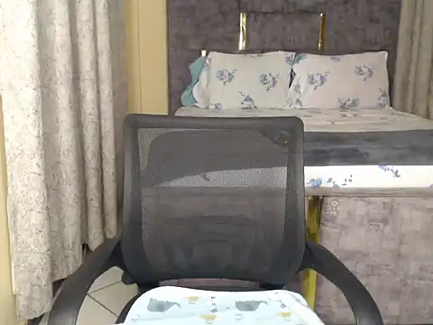 Booby_savage webcam