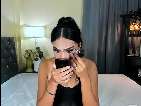 Ms_Kendal live cam on StripChat
