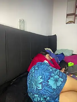 hotwife26 webcam