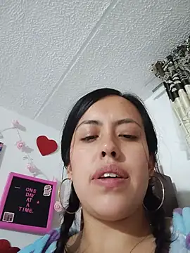 Queen_Ashly webcam