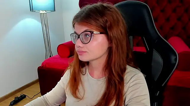 ChloeHalses webcam