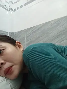 Poly_baby webcam