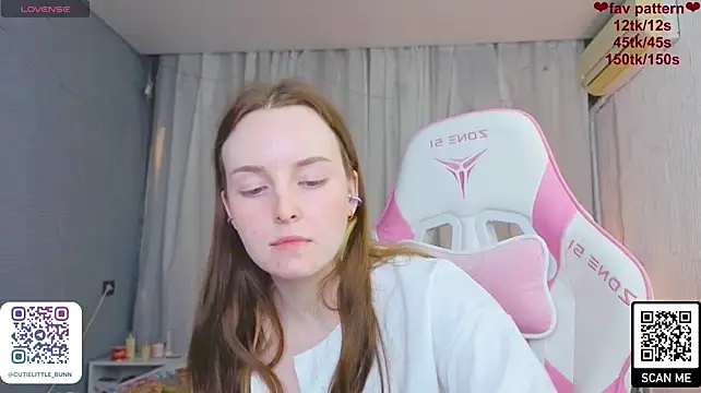 bae_cake_ webcam