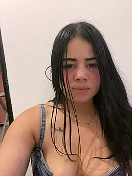 Zoe_Martinezzz webcam