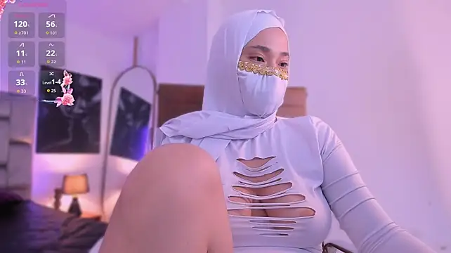 zuri_zayn live cam on StripChat