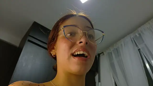 Miranda-cambell live sex cam