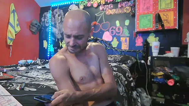 DaddyAndSplashQueen live cam on StripChat