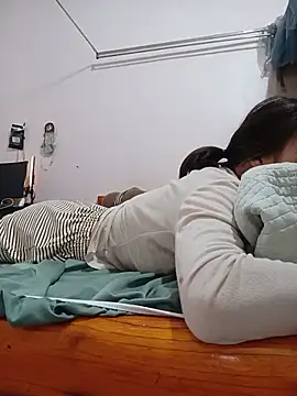 Linda-yiyi webcam