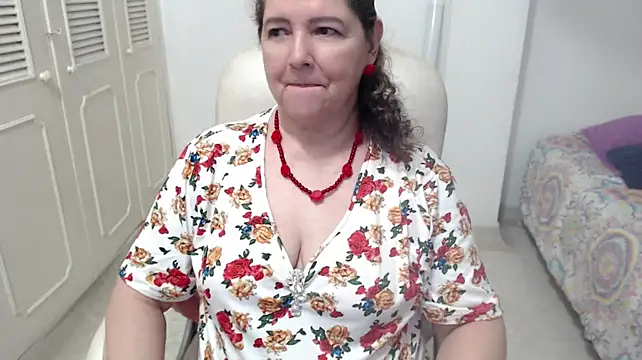 leonela_69